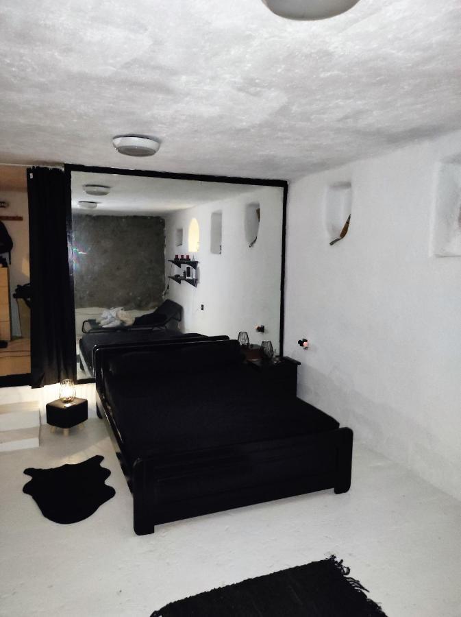 Pyrgi Artemis Place Mykonos Town Bagian luar foto