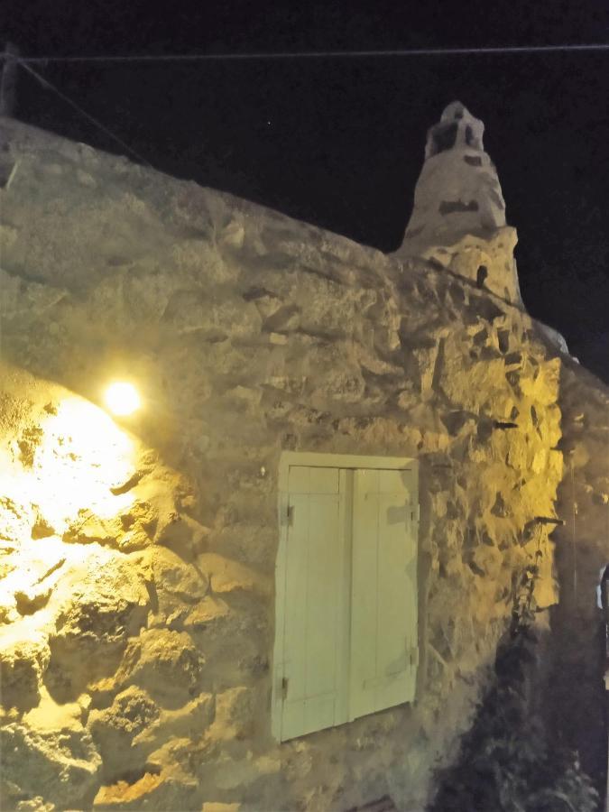 Pyrgi Artemis Place Mykonos Town Bagian luar foto