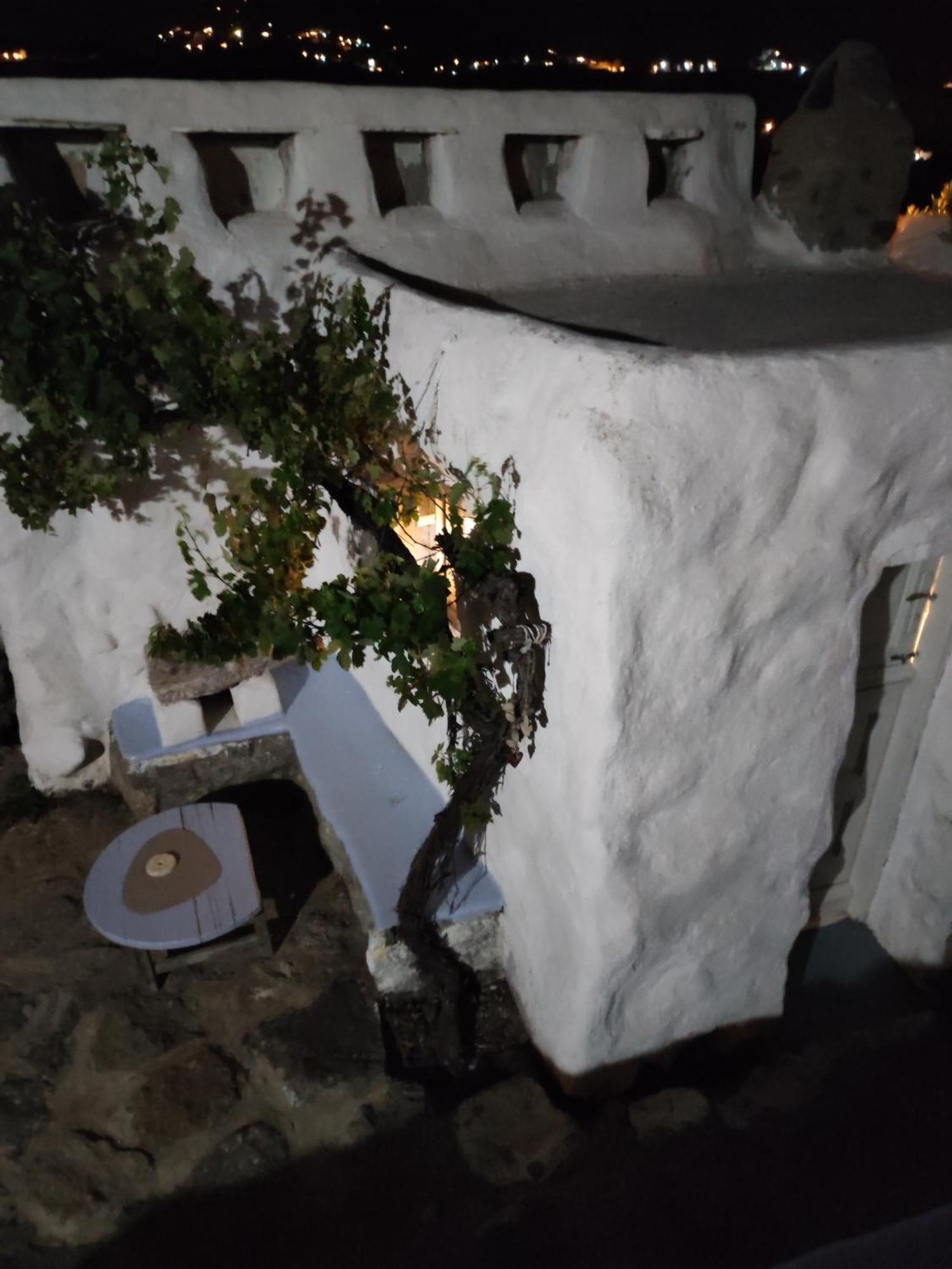 Pyrgi Artemis Place Mykonos Town Bagian luar foto