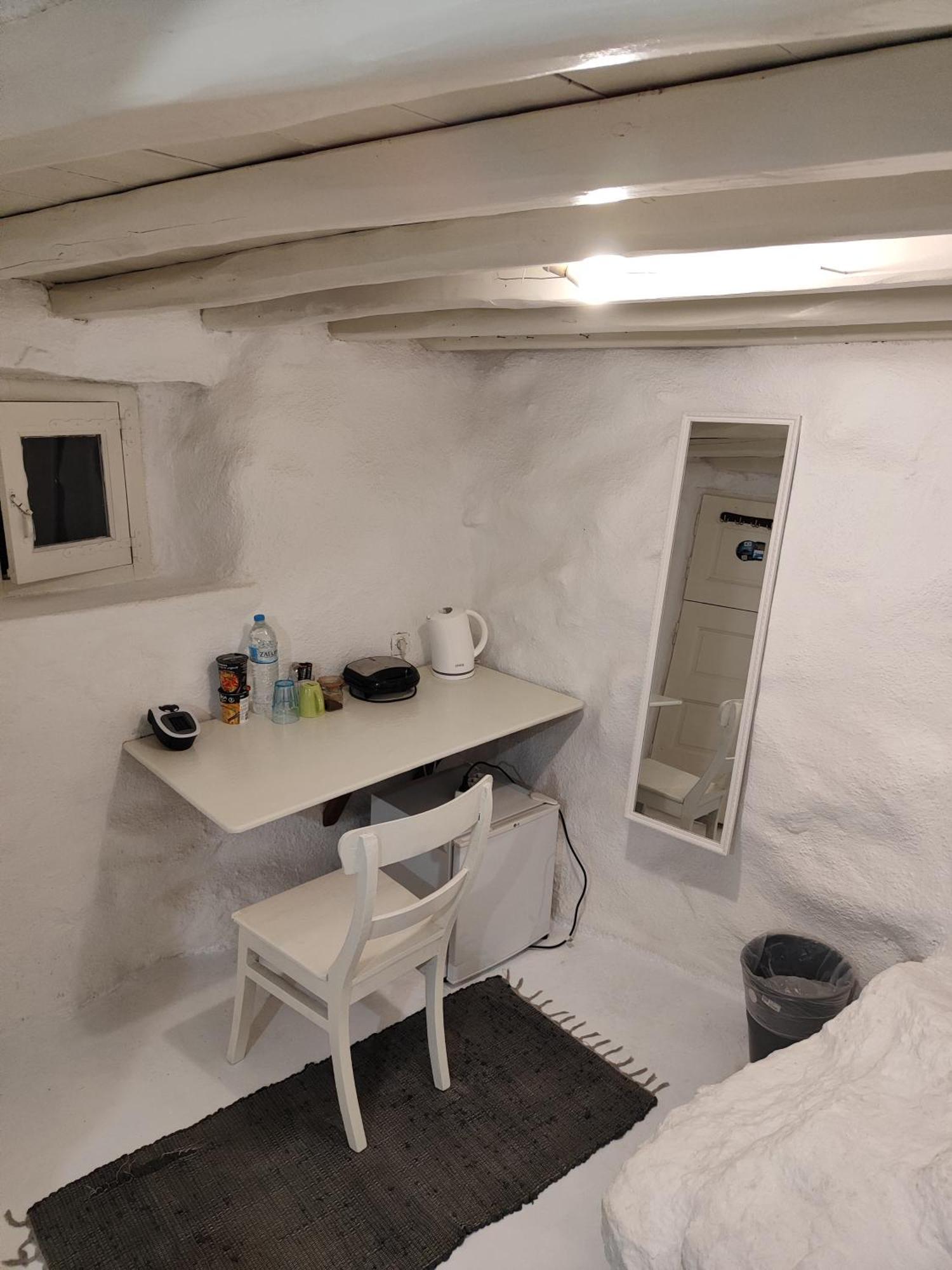 Pyrgi Artemis Place Mykonos Town Bagian luar foto